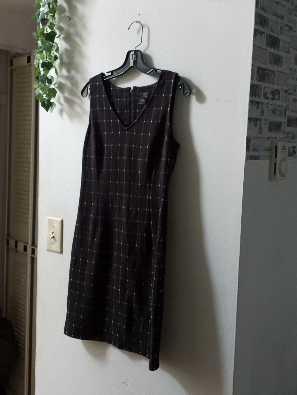Ann Taylor Black Windowpane V-Neck Sheath Dress